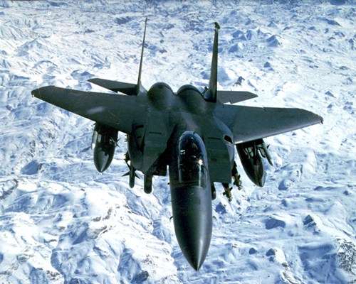 美空軍一架F-15E在阿聯(lián)酋墜毀 機組人員逃生